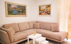 Apartment Sweet New Pazar
