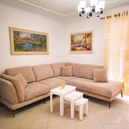 Apartment Sweet New Pazar Tirana Extérieur photo